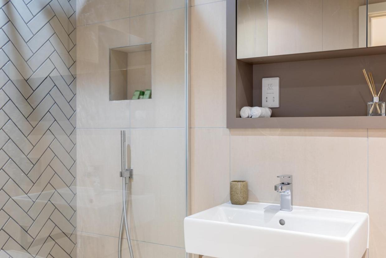 Luxury 2 Bedroom Apartment With Free Parking In The Heart Of York Esterno foto